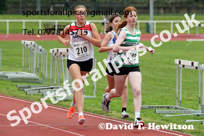 Women and Girls 3000 metres, 2021 North Eastern Track and Field Champs., Middesbrough. Photo: David T. Hewitson/Sports for All Pics